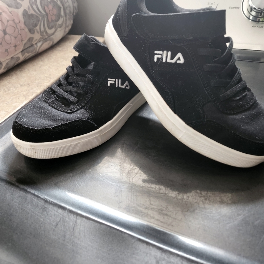 Girls shoes